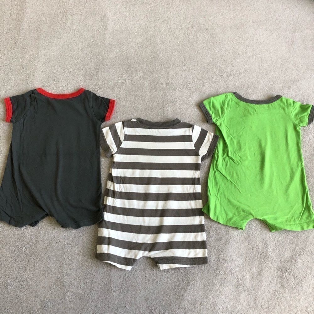 Carter’s Short Sleeve Rompers(lot of 3) - Picture 6 of 13